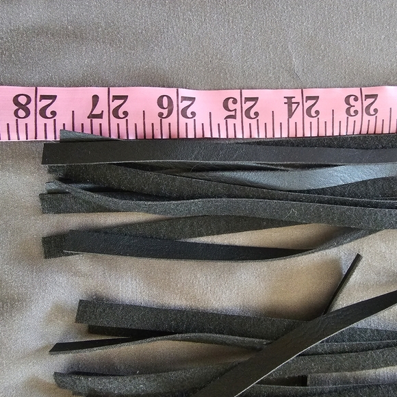 Women's faux leather belt with long fringe size OS - Picture 10 of 12